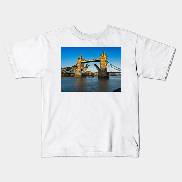 Tower Bridge, London Kids T-Shirt by GrahamCSmith